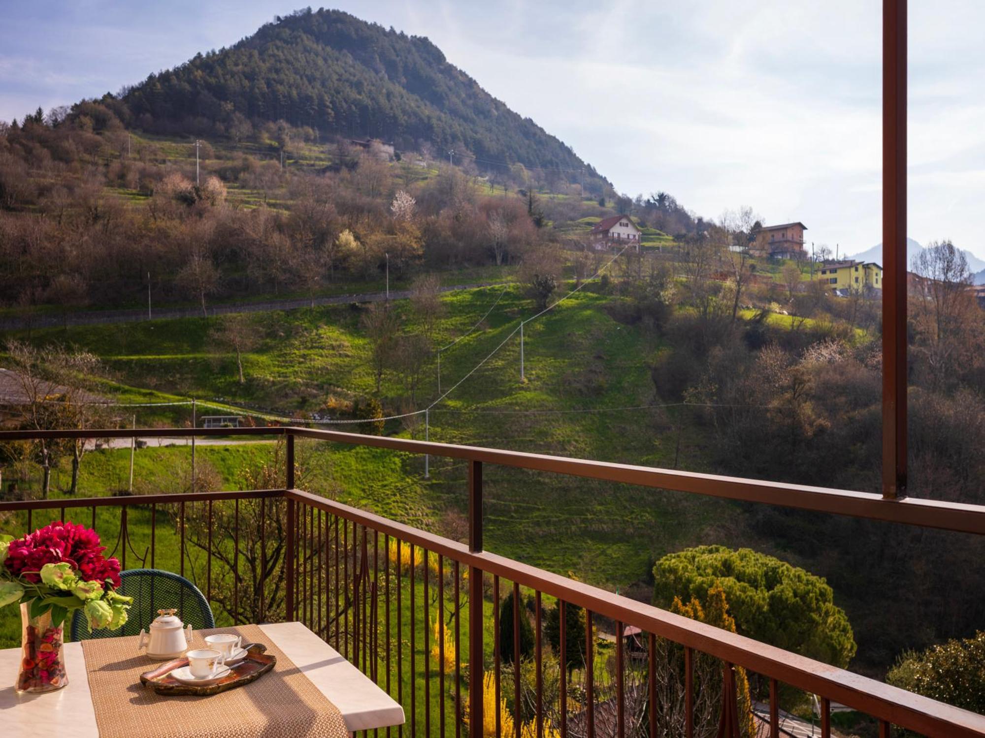 B&B La Vittoria Crone ภายนอก รูปภาพ