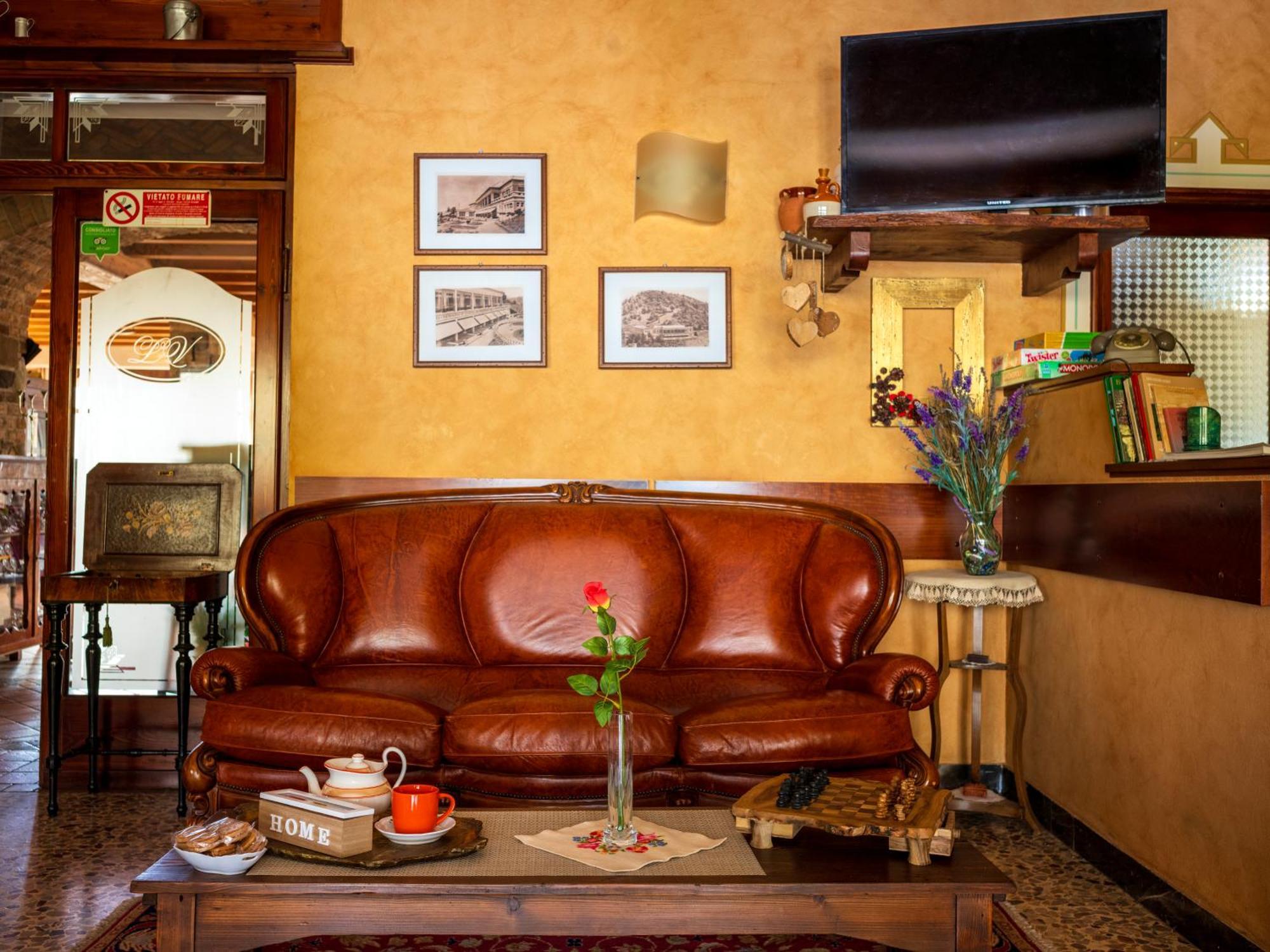 B&B La Vittoria Crone ภายนอก รูปภาพ