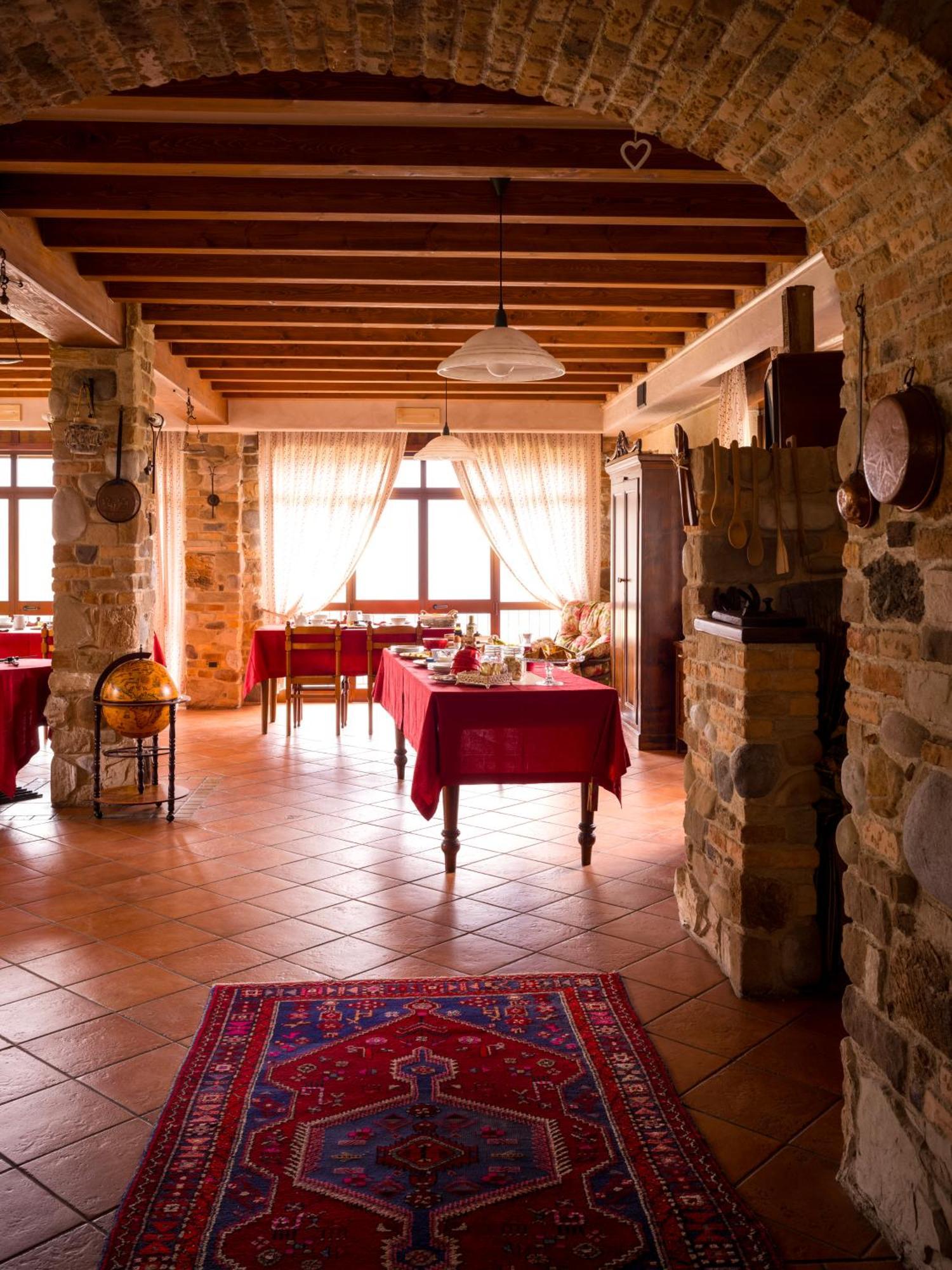 B&B La Vittoria Crone ภายนอก รูปภาพ