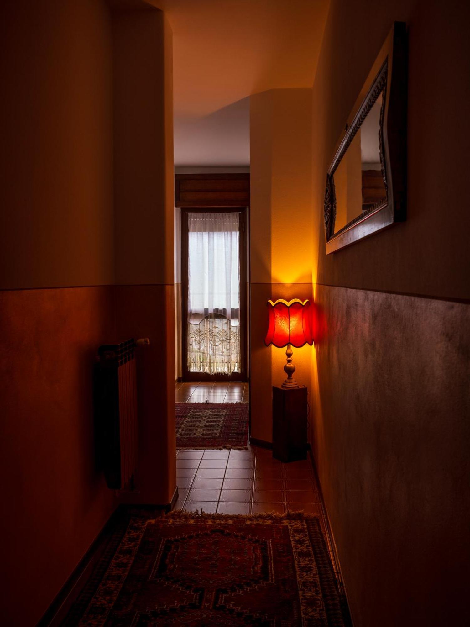 B&B La Vittoria Crone ภายนอก รูปภาพ