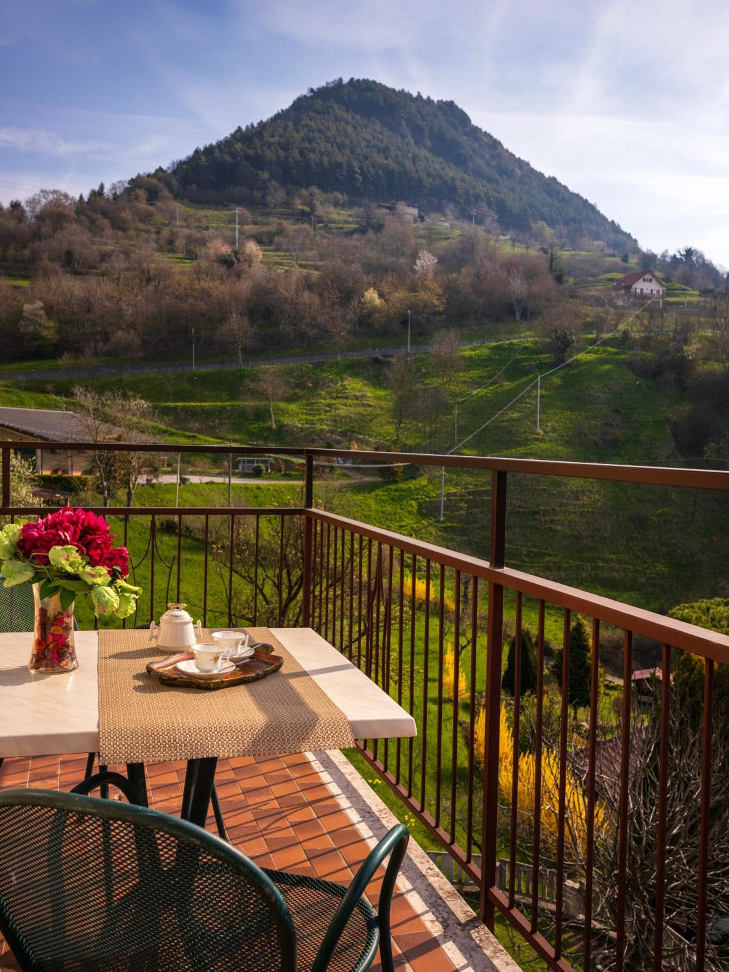 B&B La Vittoria Crone ภายนอก รูปภาพ